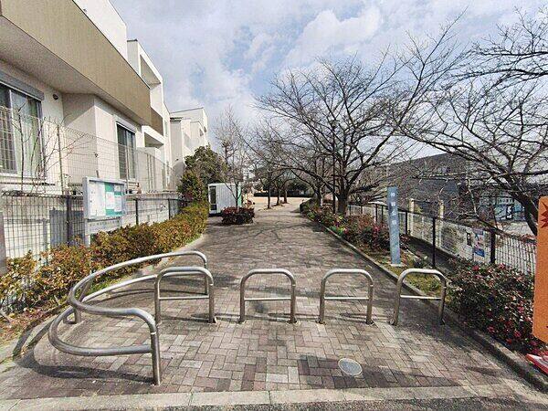 神園公園まで約1014m