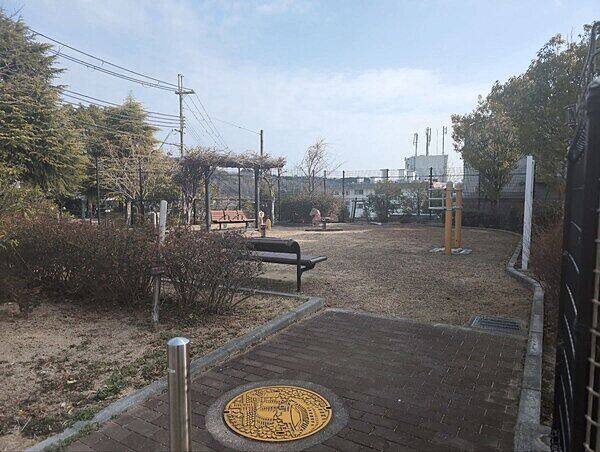 柏堂ひだまり公園まで約989m