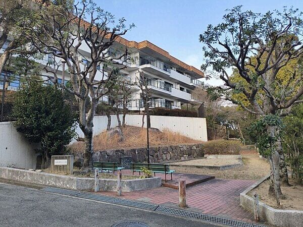 苦楽園五番町みどり公園まで約908m