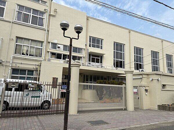 神戸市立湊川中学校