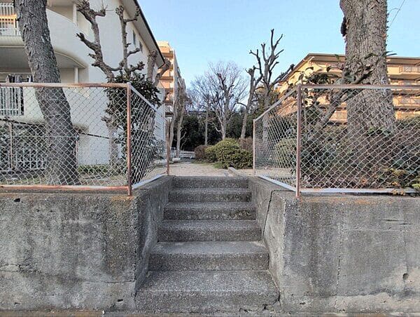 老松児童遊園まで約963m