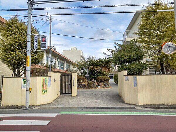 八尾市立曙川小学校