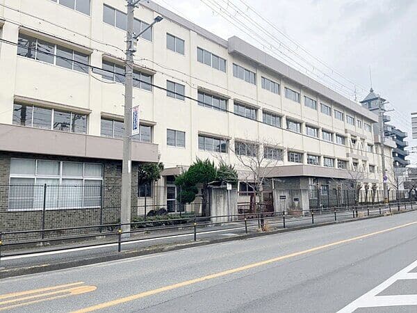 八尾市立久宝寺中学校