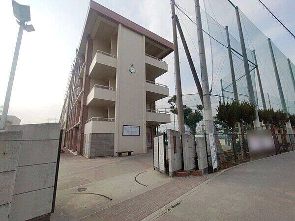 八尾市立龍華中学校