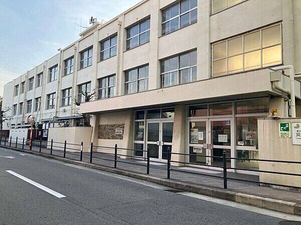 大阪市立出来島小学校