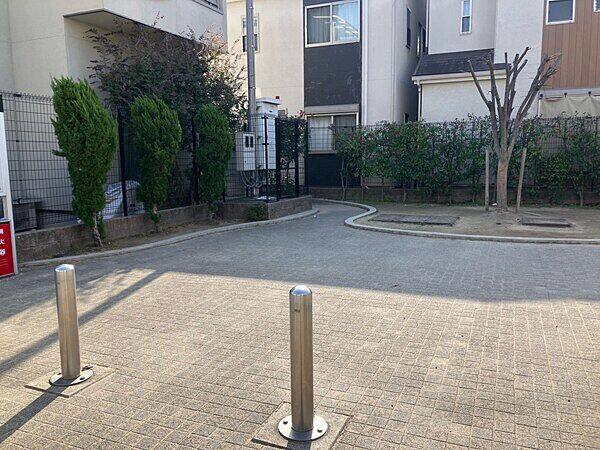 豊里町第6ちびっこ老人憩いの広場まで約908m