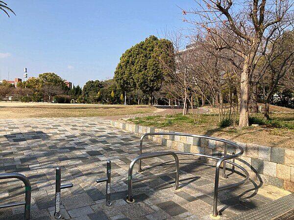 木屋元町公園まで約1167m