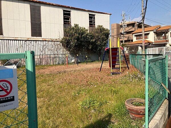 木屋元町第１ちびっこ老人憩いの広場まで約865m