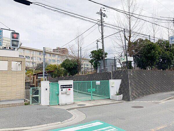 寝屋川市立宇谷小学校