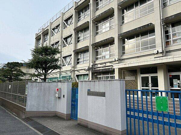 寝屋川市立木屋小学校