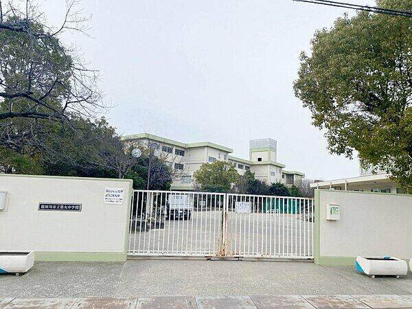 寝屋川市立第九中学校