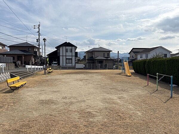 アンビシャス広場まで約388m
