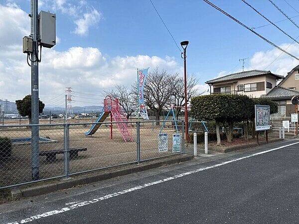 筑紫団地公園まで約302m