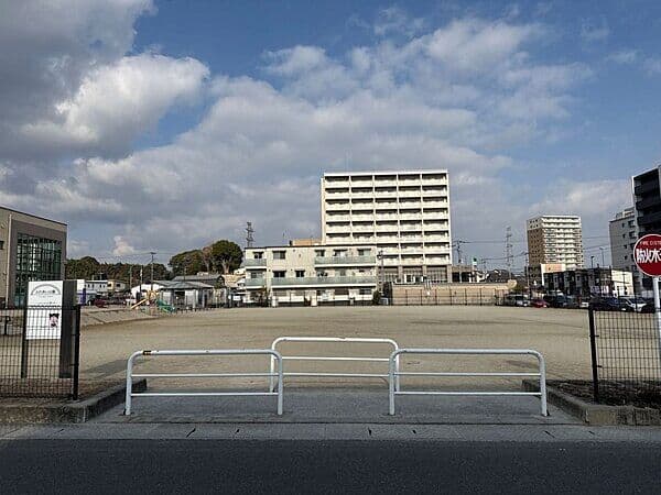 筑紫ふれあい公園まで約702m