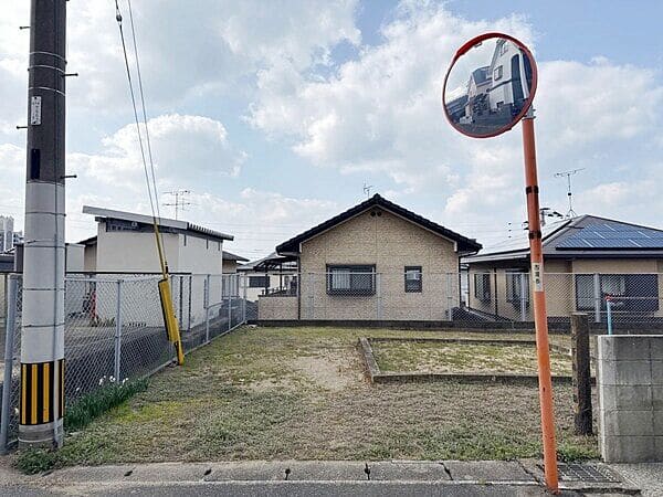 北千鳥幼児公園まで約562m