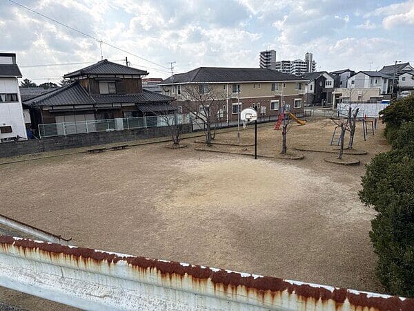 千鳥街区公園まで約368m