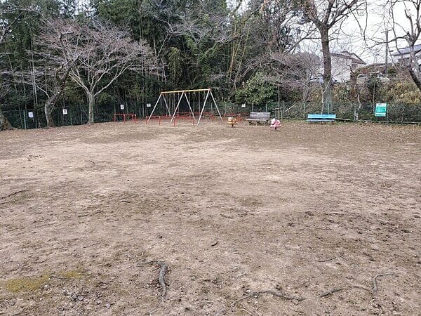 八坂神社児童遊園地まで約328m