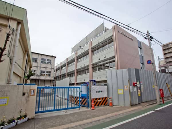 世田谷区立上北沢小学校
