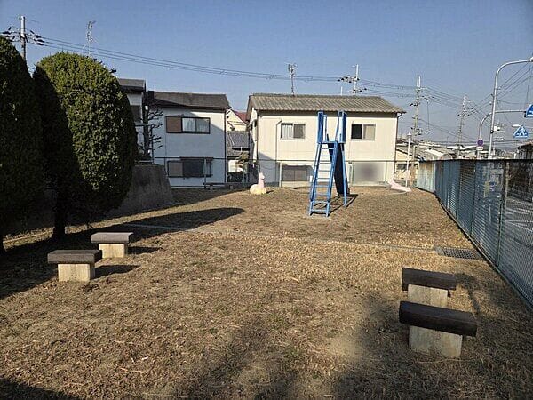 小規模公園204まで約842m