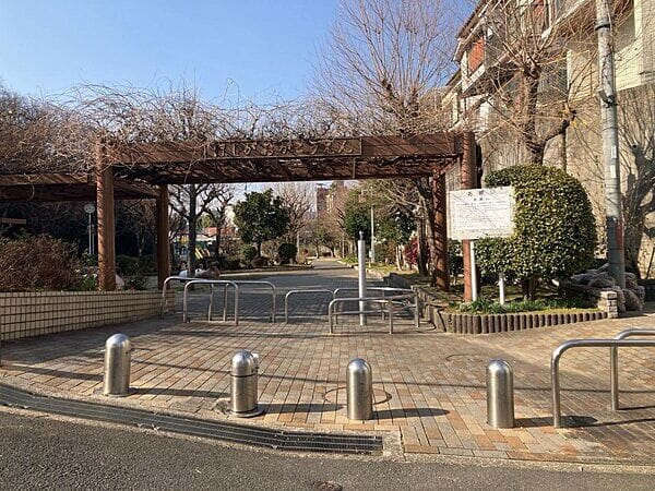 星ヶ丘公園（枚方市）まで約844m