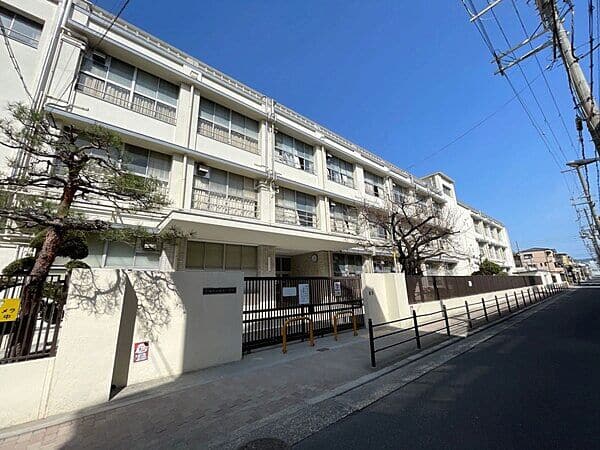 大阪市立榎本小学校まで約913m