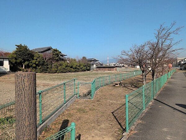 大冠町二丁目かんな児童遊園まで約662m
