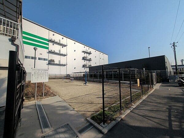 辻子三丁目あさがお児童遊園まで約422m