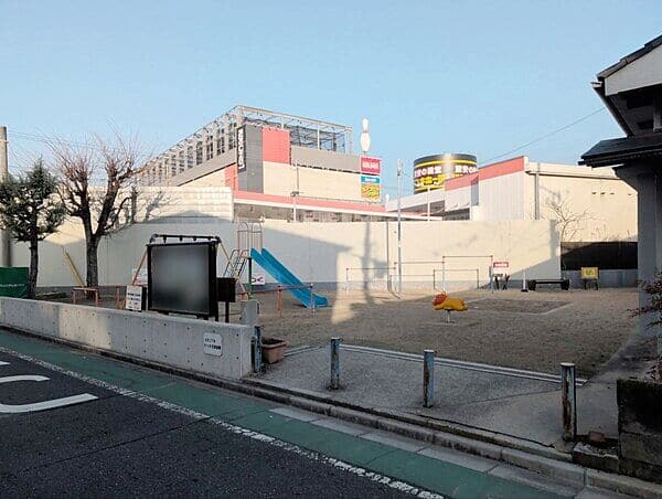 辻子二丁目さつき児童遊園まで約398m