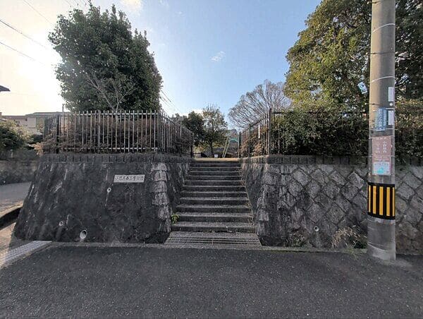 小野原西５号公園まで約321m