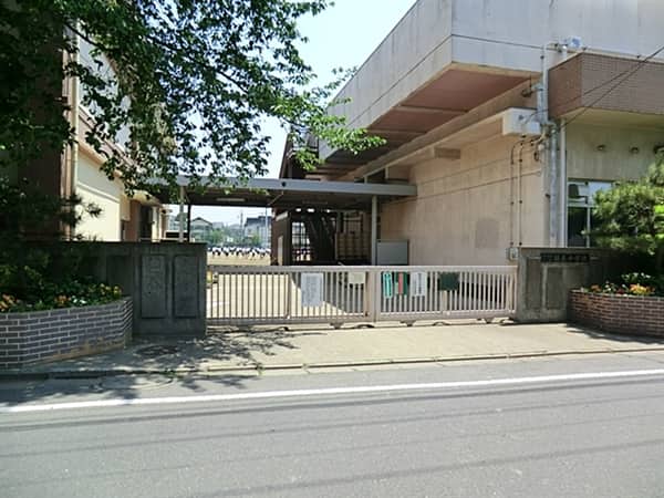 世田谷区立弦巻中学校