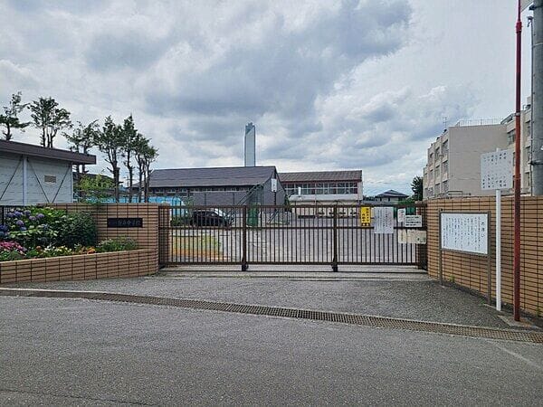 横浜市立新井中学校