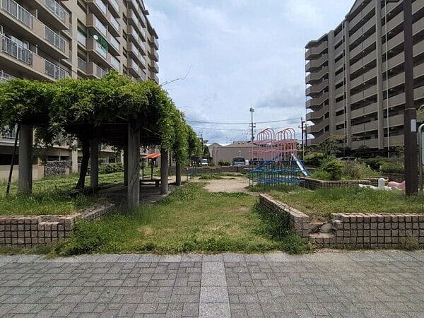 美原南余部住宅公園まで約944m