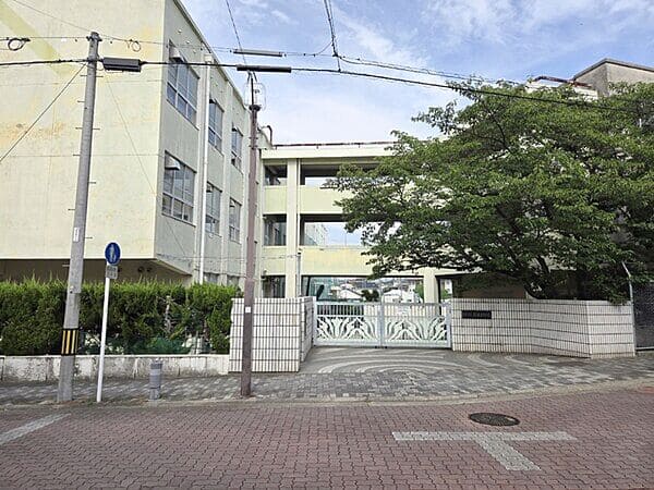 名古屋市立蓬来小学校
