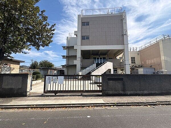 日野市立日野第七小学校
