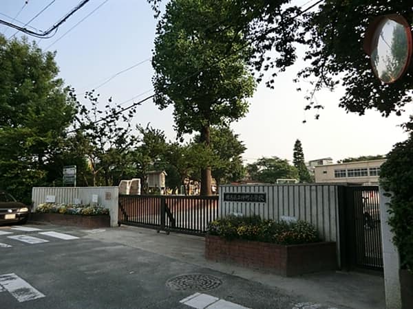 練馬区立仲町小学校