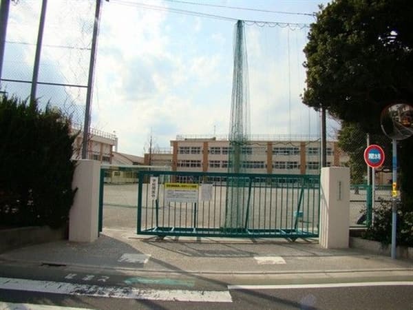 杉並区立浜田山小学校