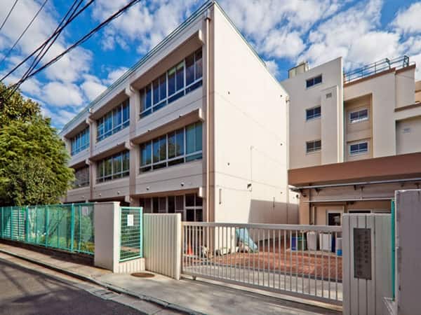 杉並区立富士見丘中学校