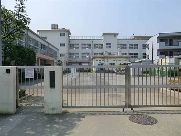 足立区立花畑小学校