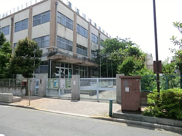 足立区立亀田小学校
