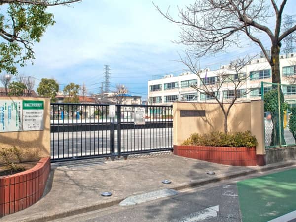 板橋区立高島第一小学校