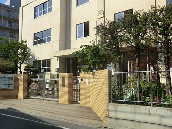 足立区立第十二中学校