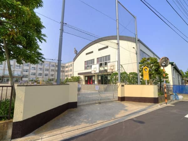 足立区立第六中学校