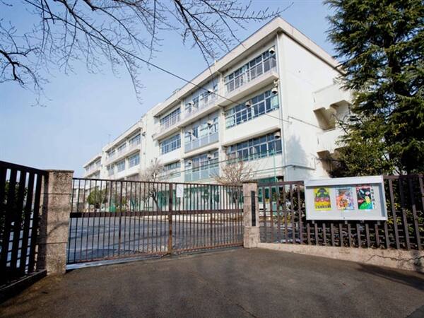 板橋区立高島第一中学校