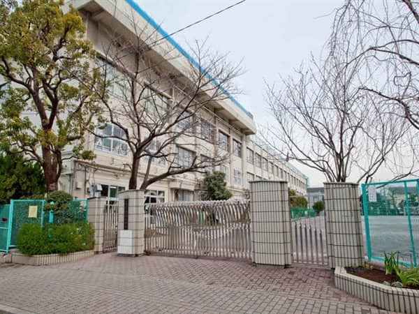 板橋区立西台中学校