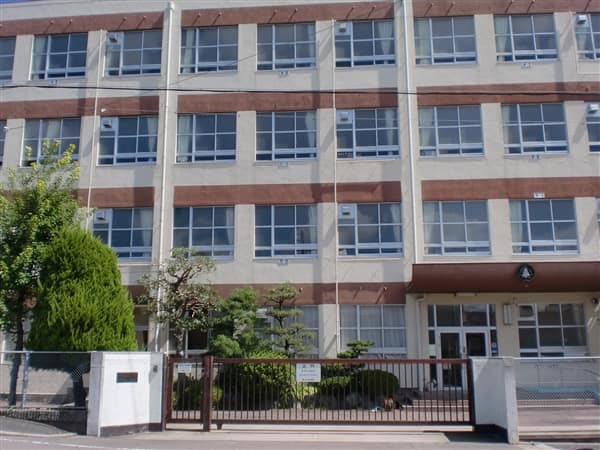 名古屋市立表山小学校