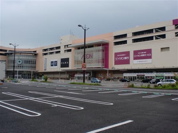 イオンナゴヤドーム前店まで約995m