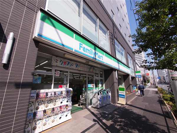 ファミリーマート清澄白川駅前店まで約754m