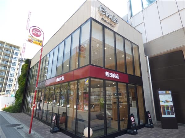 無印良品エミオ石神井公園まで約769m