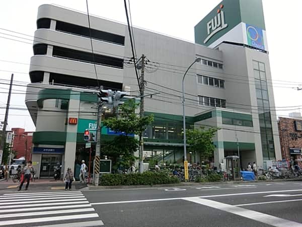 FUJI横浜南店まで約446m