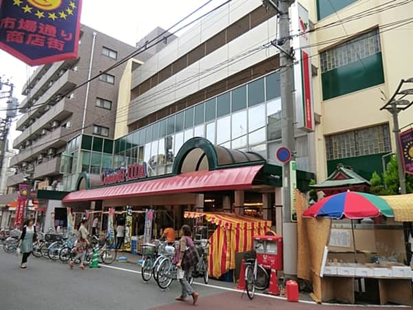 コモディイイダ滝野川店まで約722m